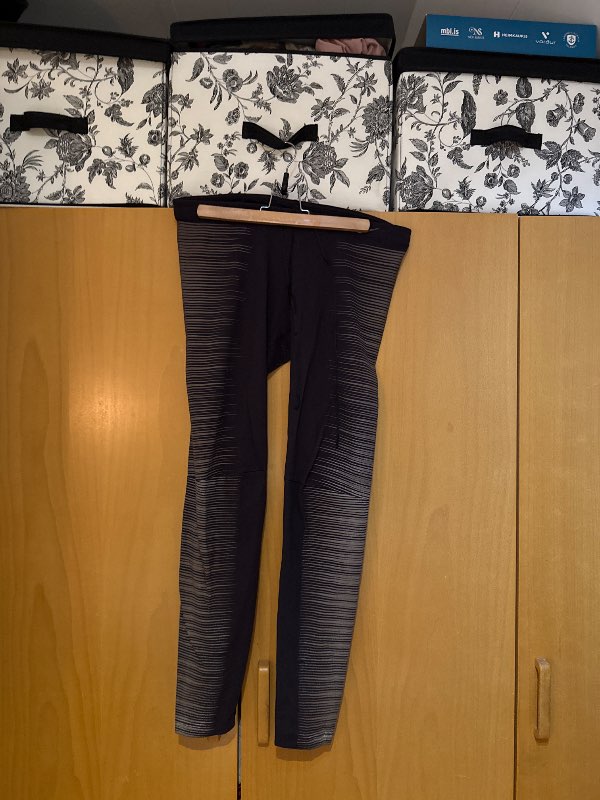 Nike buxur lýsa í myrkrinu