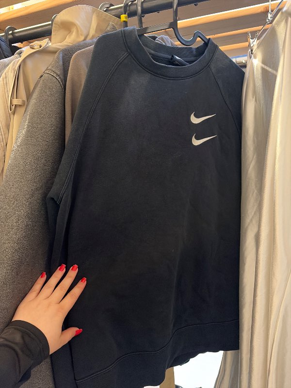 Nike peysa