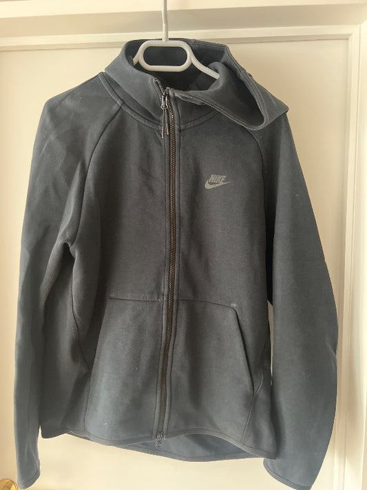 Nike hettupeysa svört