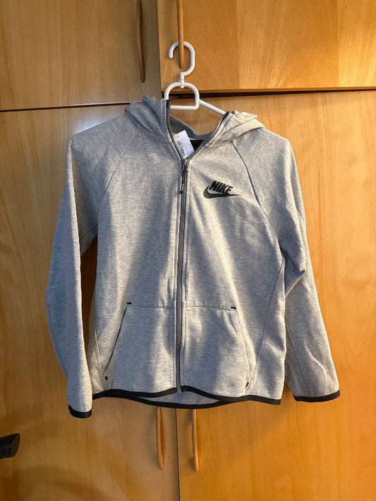 Nike teck peysa