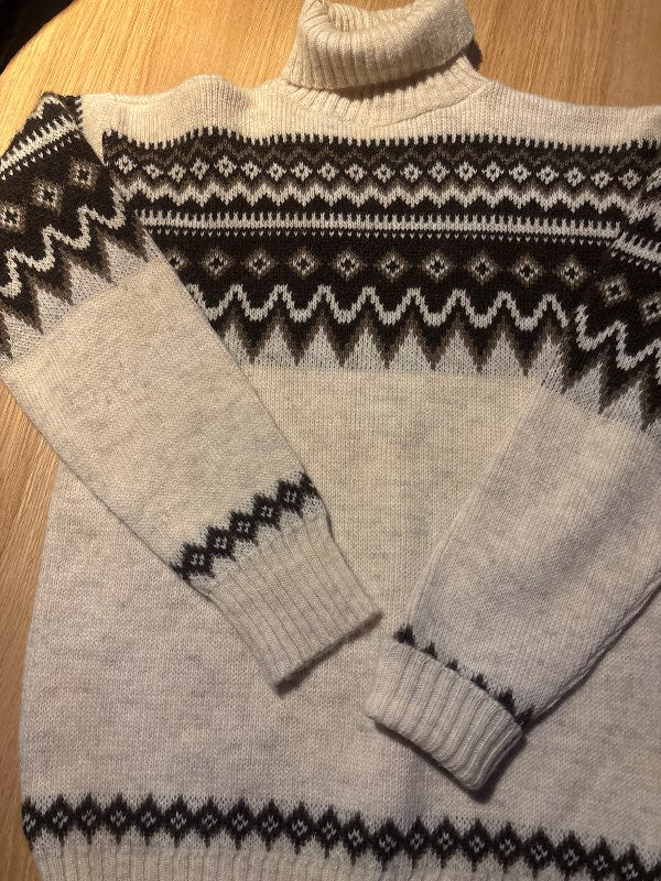 Lopapeysa - rúllukra.