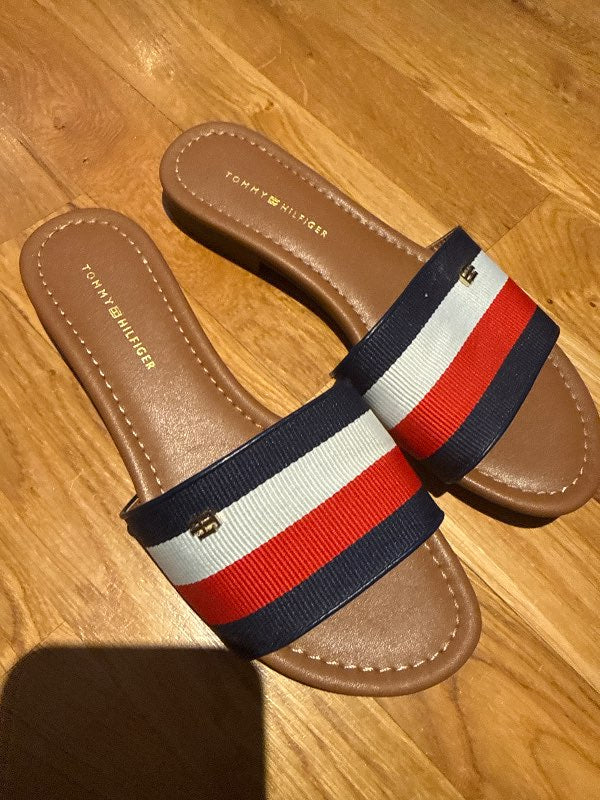 Tommy hilficer sandalar
