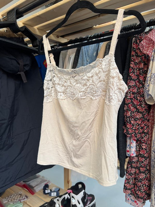 Nude nátt bolur