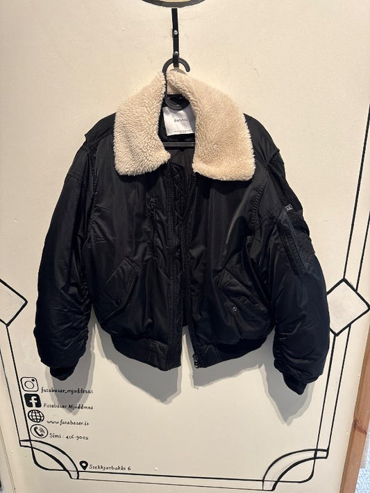 Bershka Jakki aldrei notaður