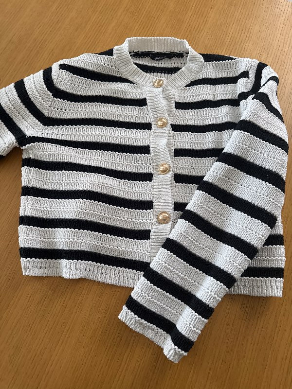 Gina tricot röndótt peysa