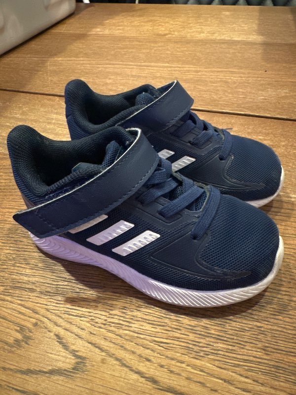 adidas skór bláir