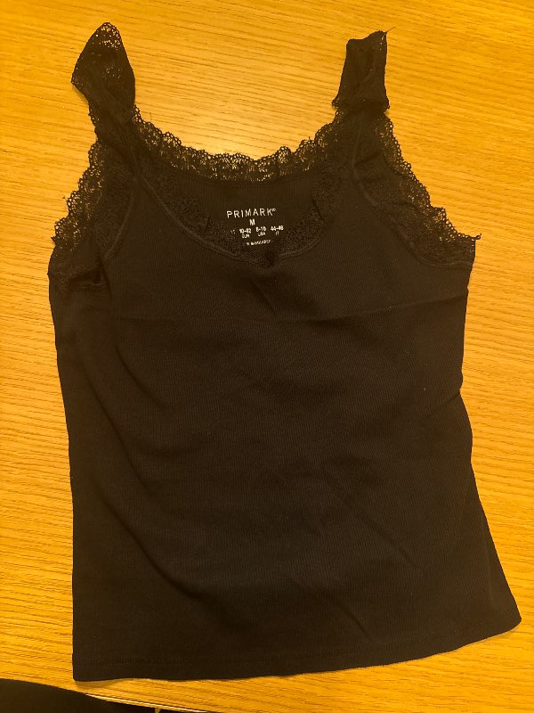 Blúndu hlýrabolur primark