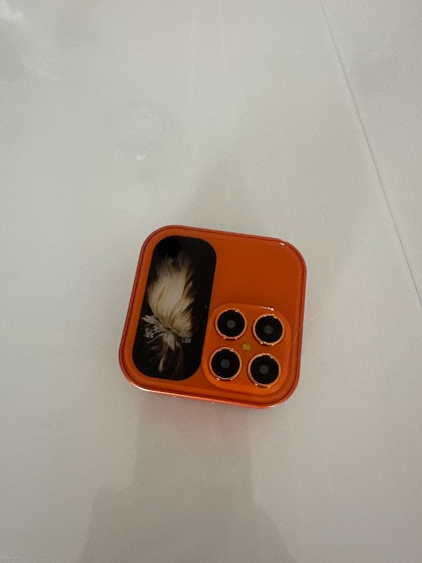 Mjög lítill Sími fast símkort í honum