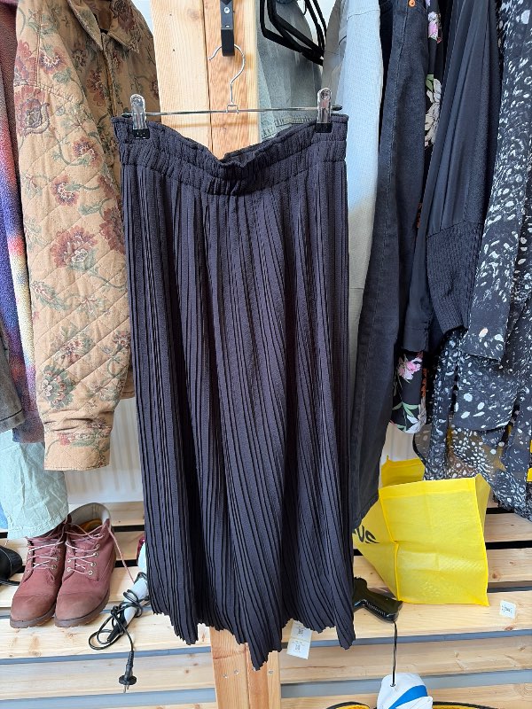 Bershka buxur svartar