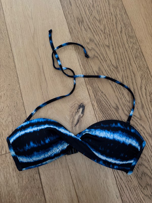 Blátt bikini topper