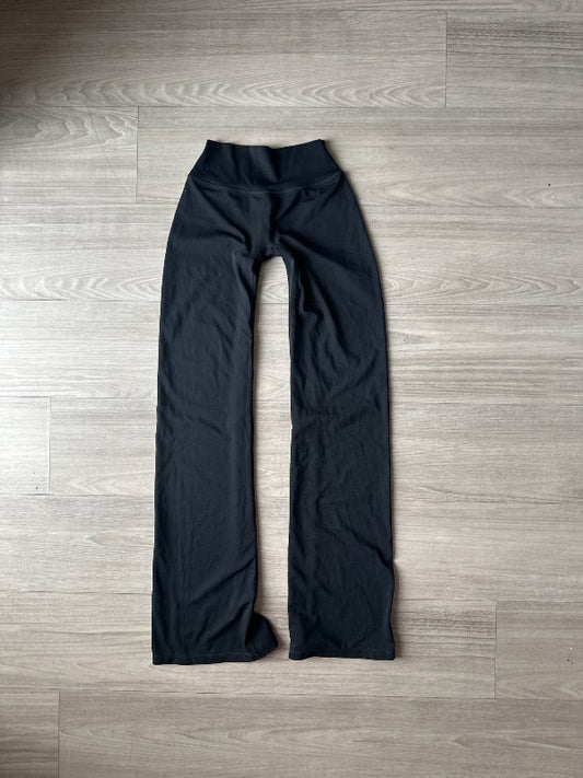 S- ónotaðar straight leg buxur