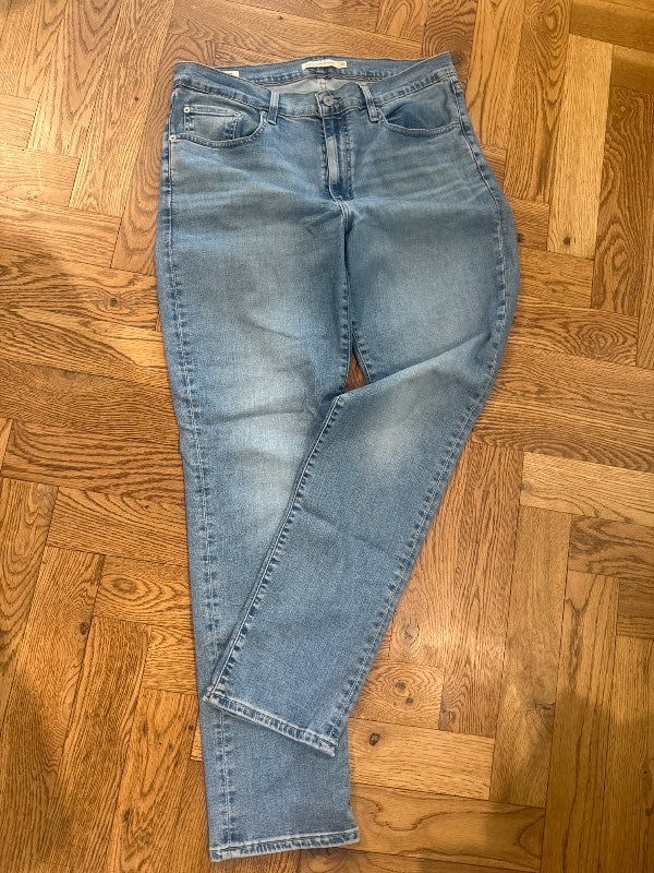 Levi’s 724