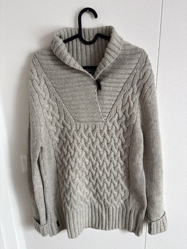 66N grá ullarpeysa XL