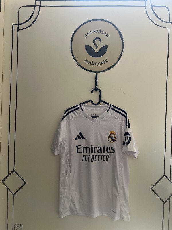 Adidas bolur