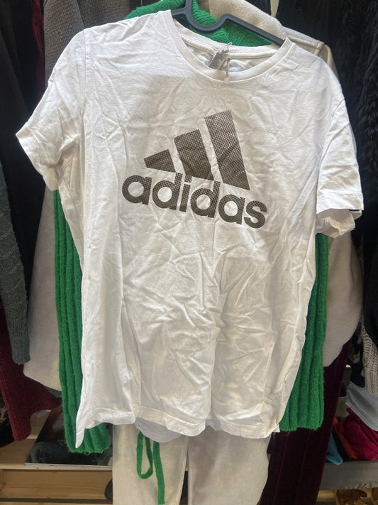 Adidas bolur