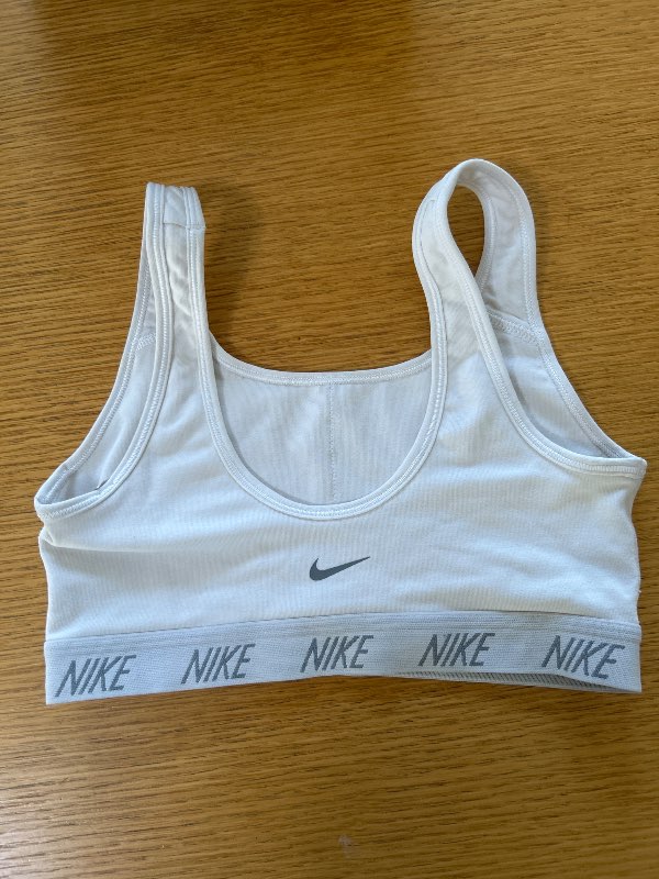 Nike toppur