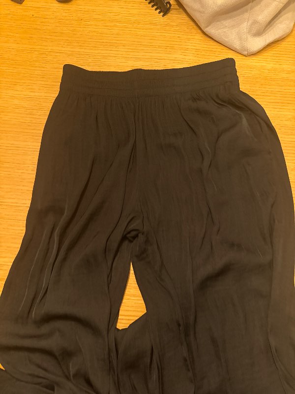 Svartar buxur zara