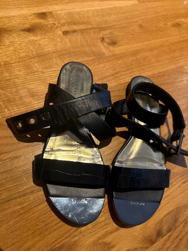 Ted baker sandalar