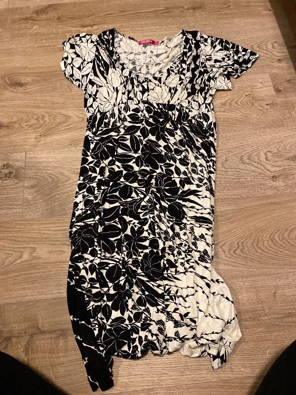 indiska sv.&hv. kjóll