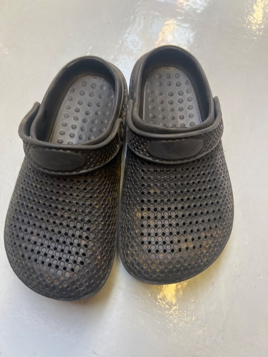 Sandalar