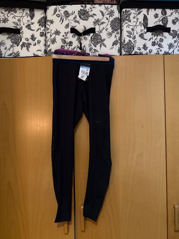 Nike íþróttabuxur nýjar með miðs