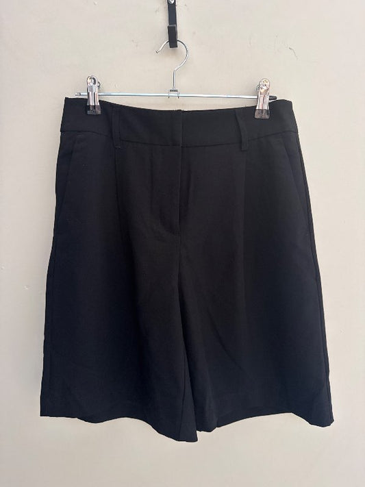 Zara svartar stuttbuxur