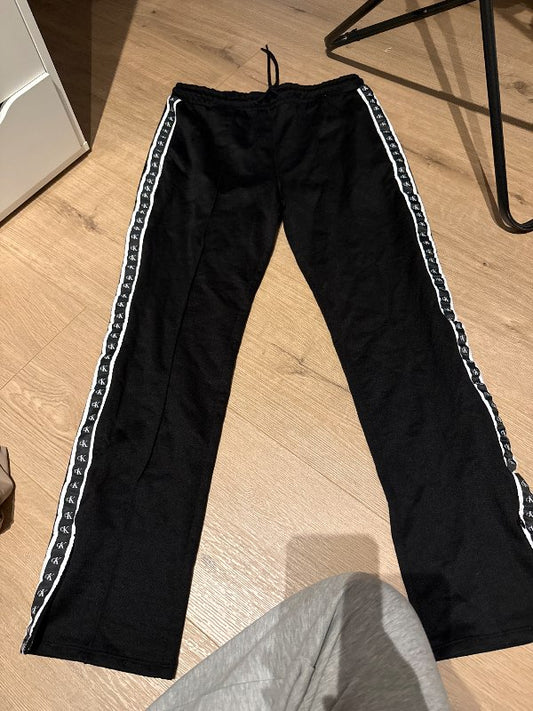 Calvin klein buxur svartar