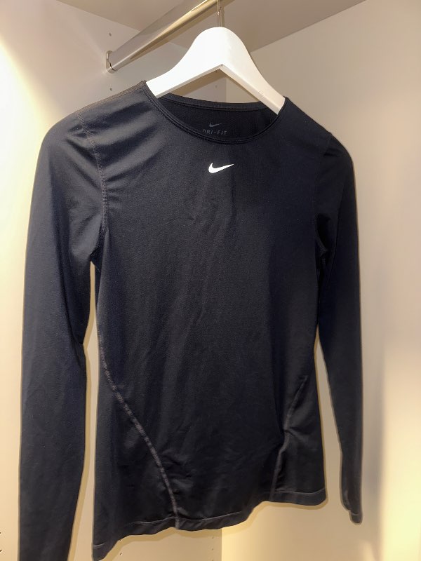 Nike síðerma æfingar bolur