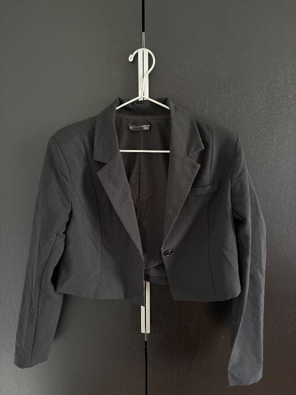 Cropped blazer