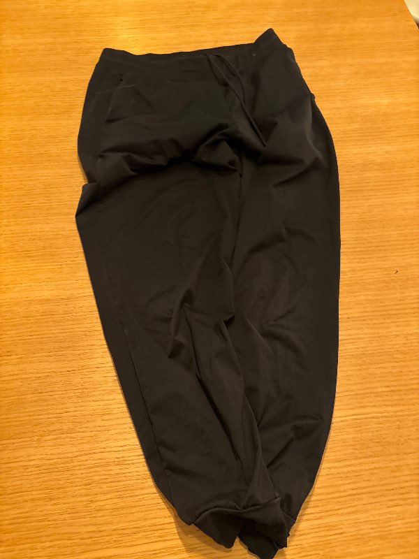 Uniglo svartar buxur