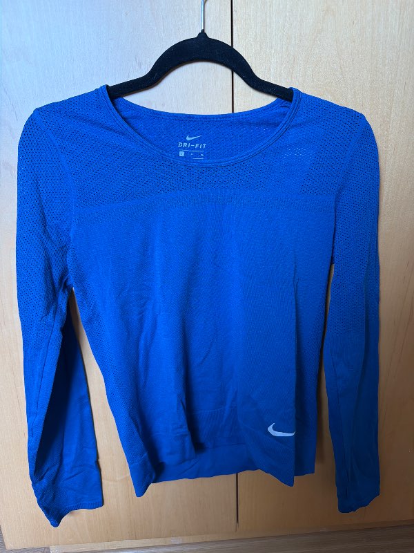 Nike hlaupabolur blár