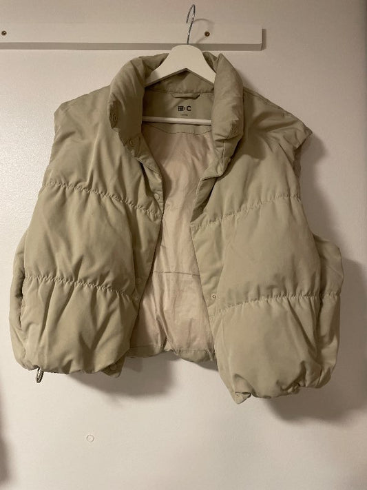 Uniqlo vesti m teygju