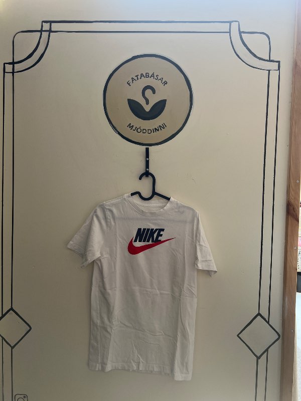 Nike bolur