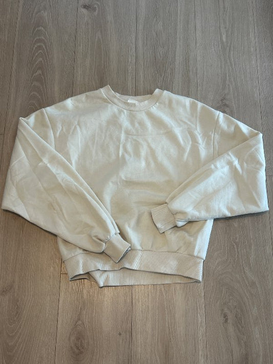 Gina tricot peysa ljós