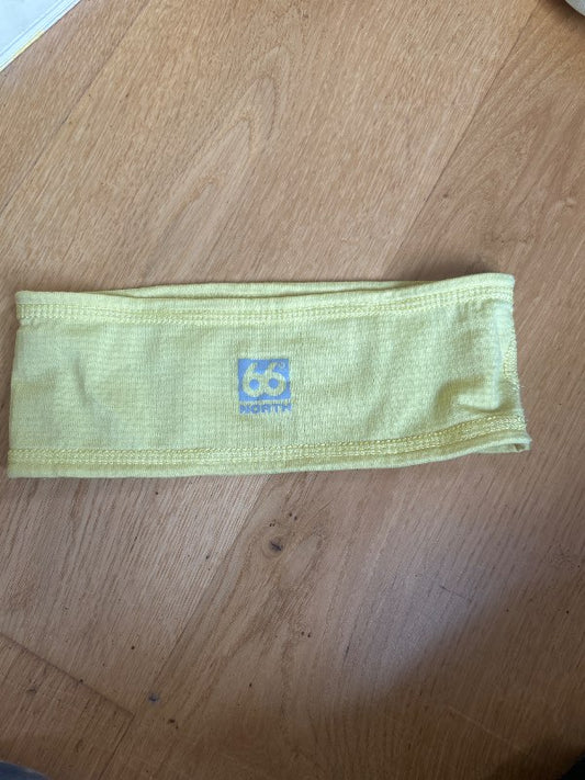 66°n gult hárband
