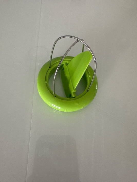 Kiwi skeri temu