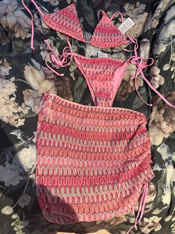 Shein bikiní nýtt