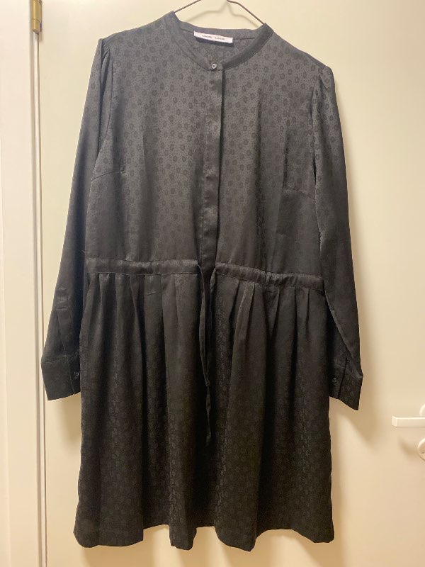 Samsøe Samsøe svarti kjóll