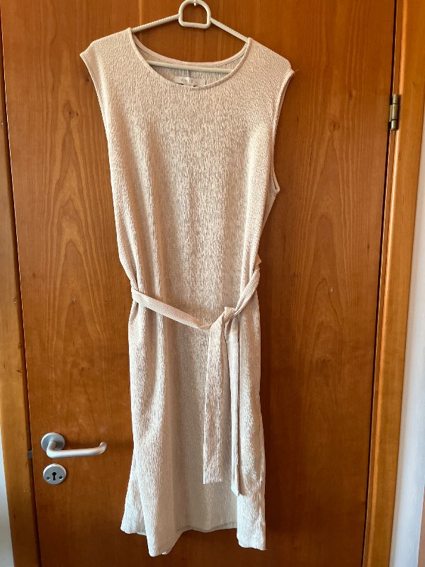 Kjól drappaður m/belti Vila st.42