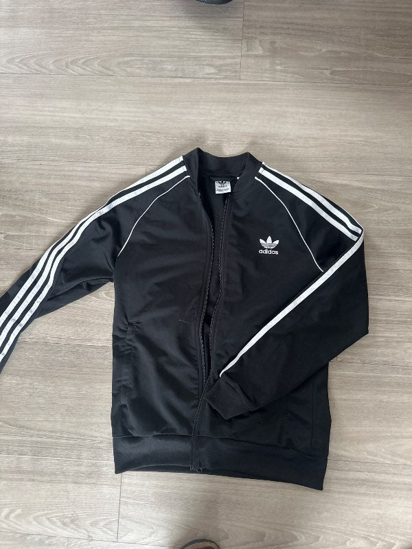 S- adidas peysa