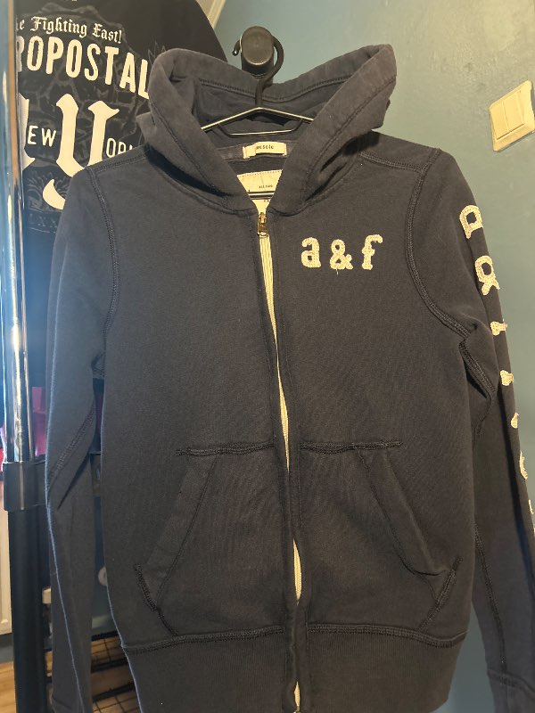 Svört rennilása Abercrombie & fitch