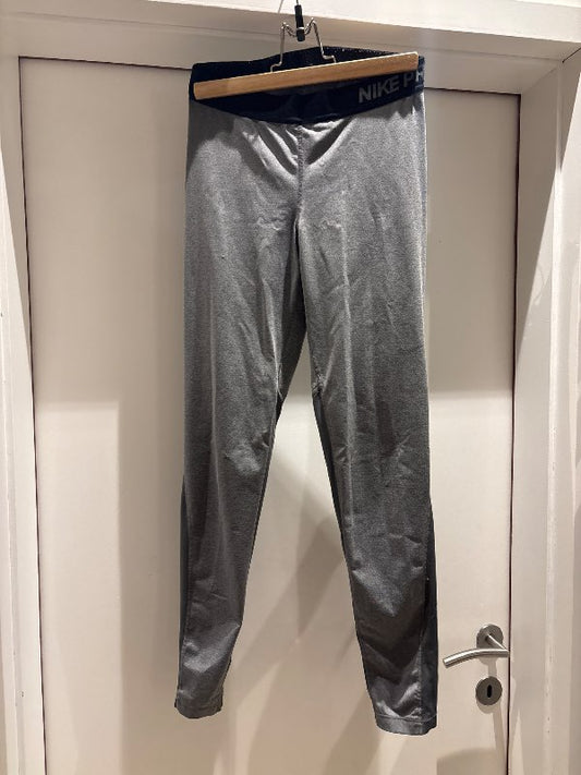 Nike hlaupabuxur gat hné