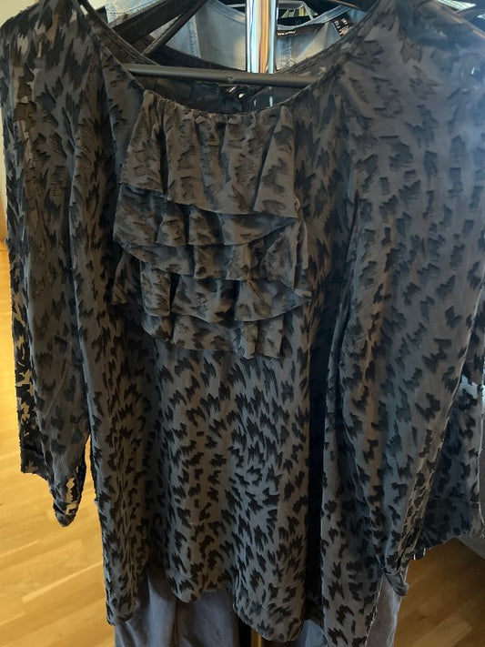 In wear blússa