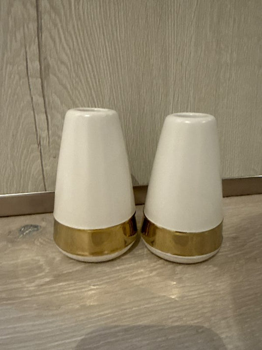 Kertastjaki hvít/ gylt
