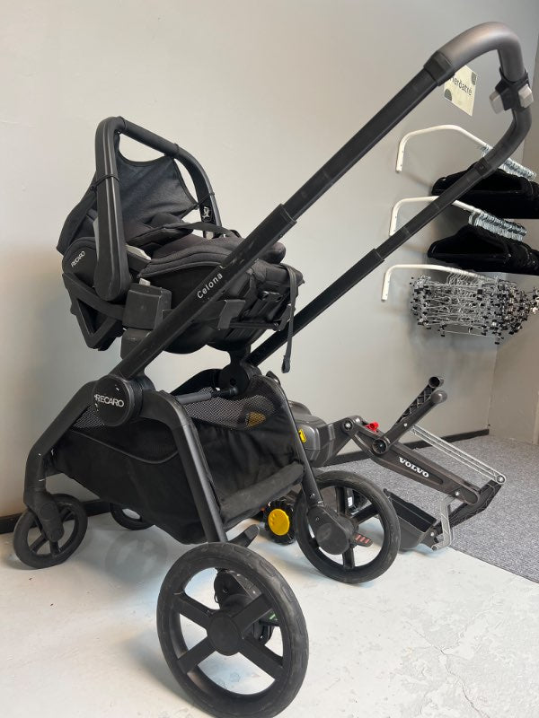 Recaro barna Vagn
