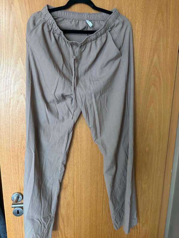 Stradivarius ljósar buxur